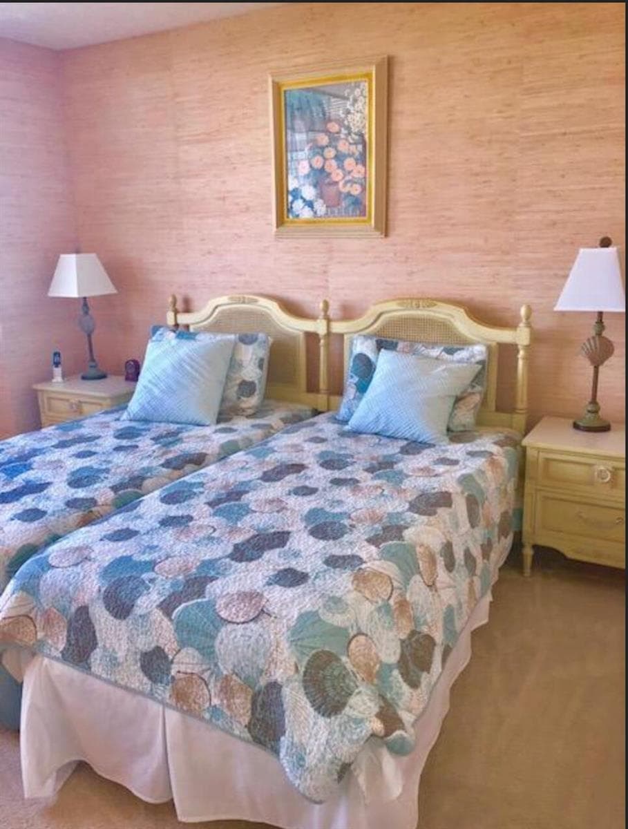 Guest bedroom