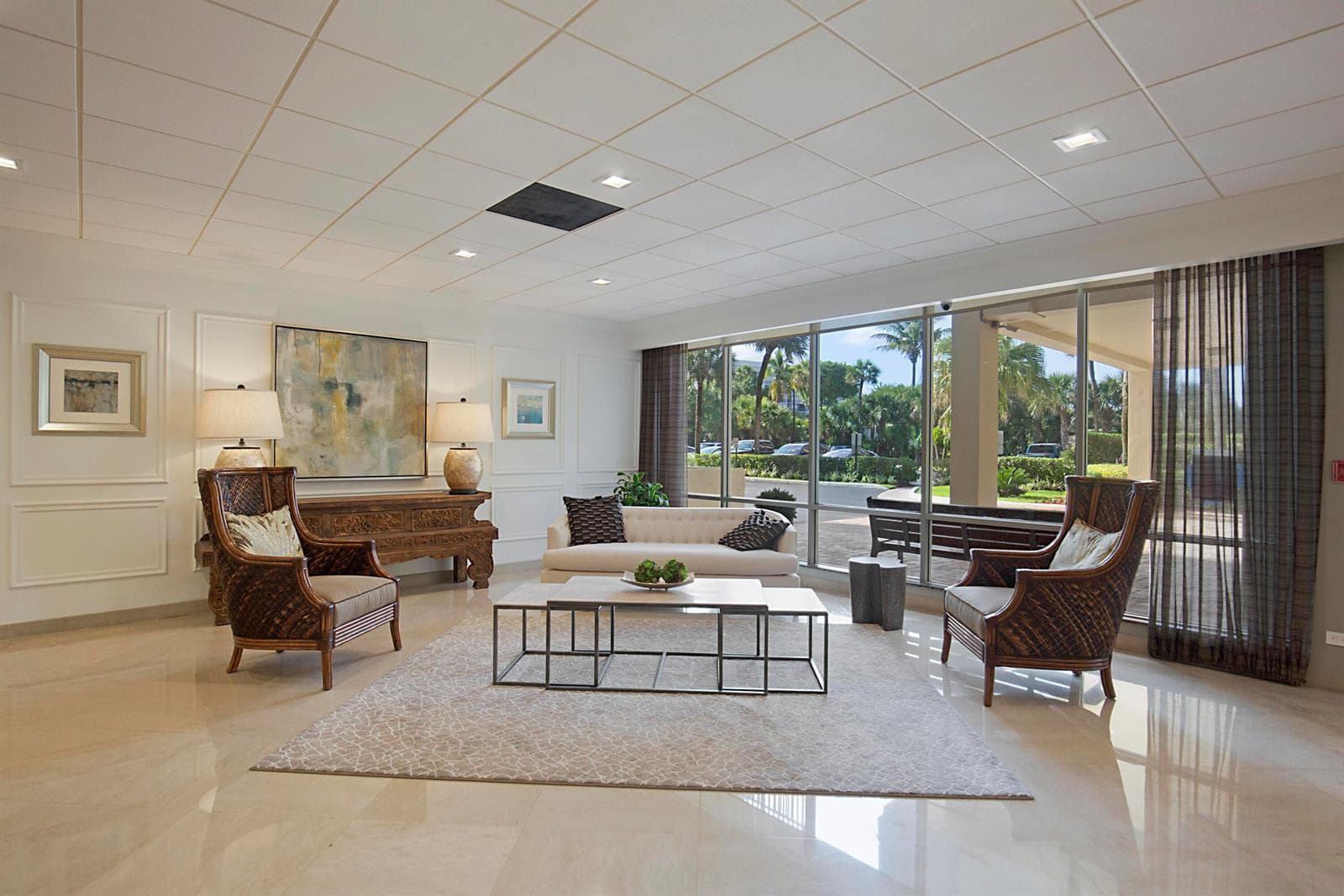 BOCA TOWERS LOBBY