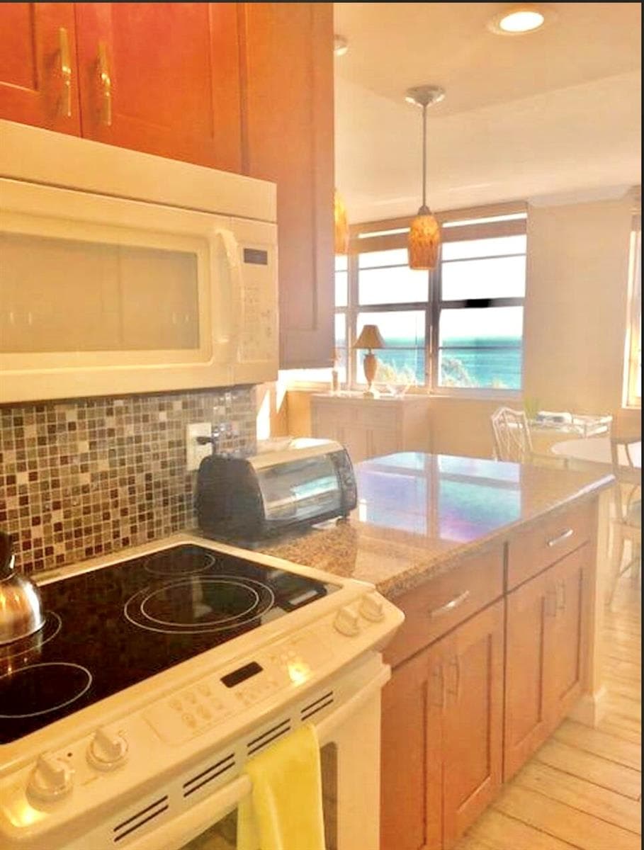 Open kitchen
