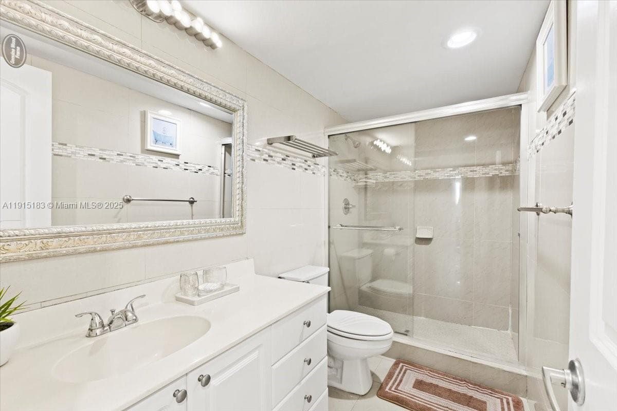OCEANVIEW BUILDING B COND · #1602 in Sunny Isles Beach - Photo 23