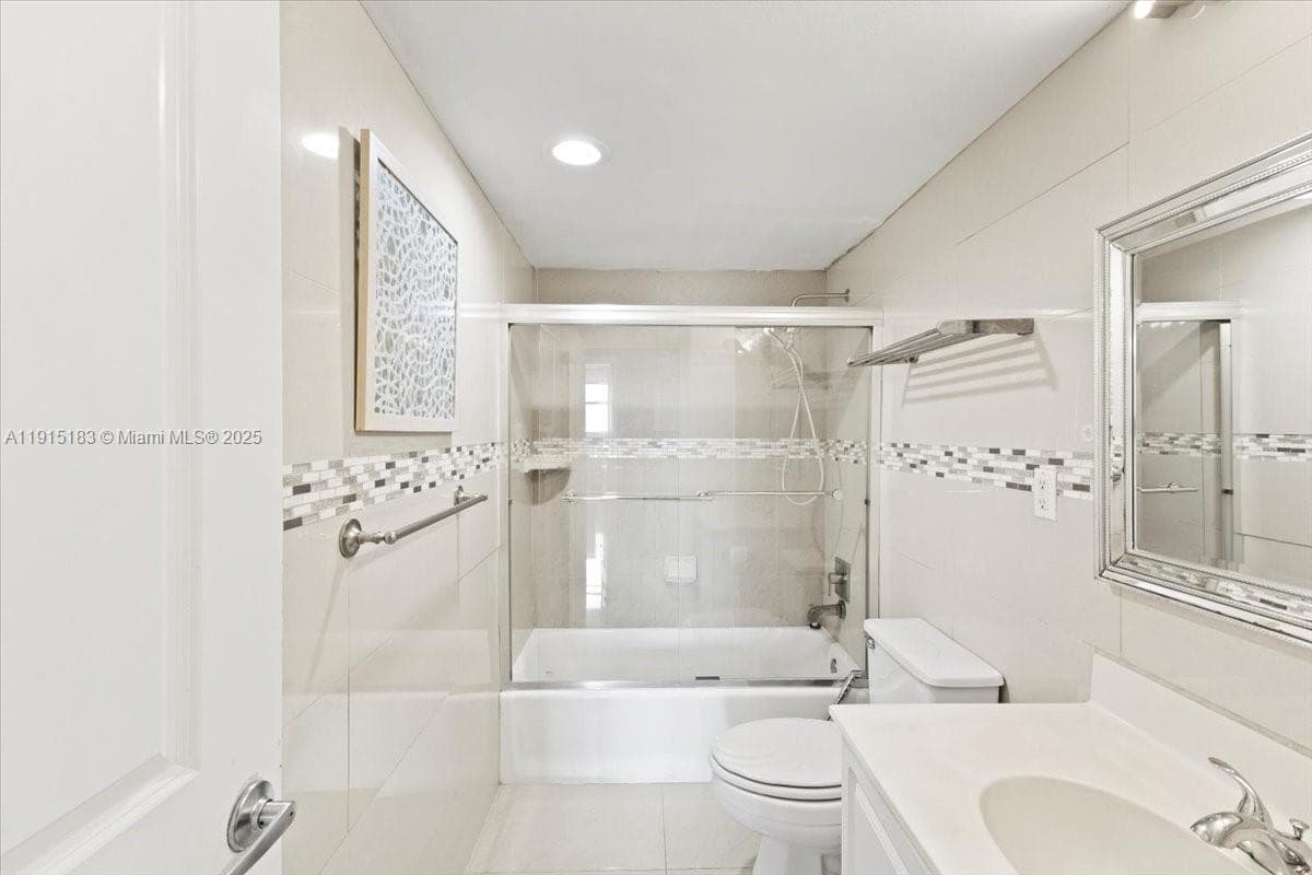OCEANVIEW BUILDING B COND · #1602 in Sunny Isles Beach - Photo 22