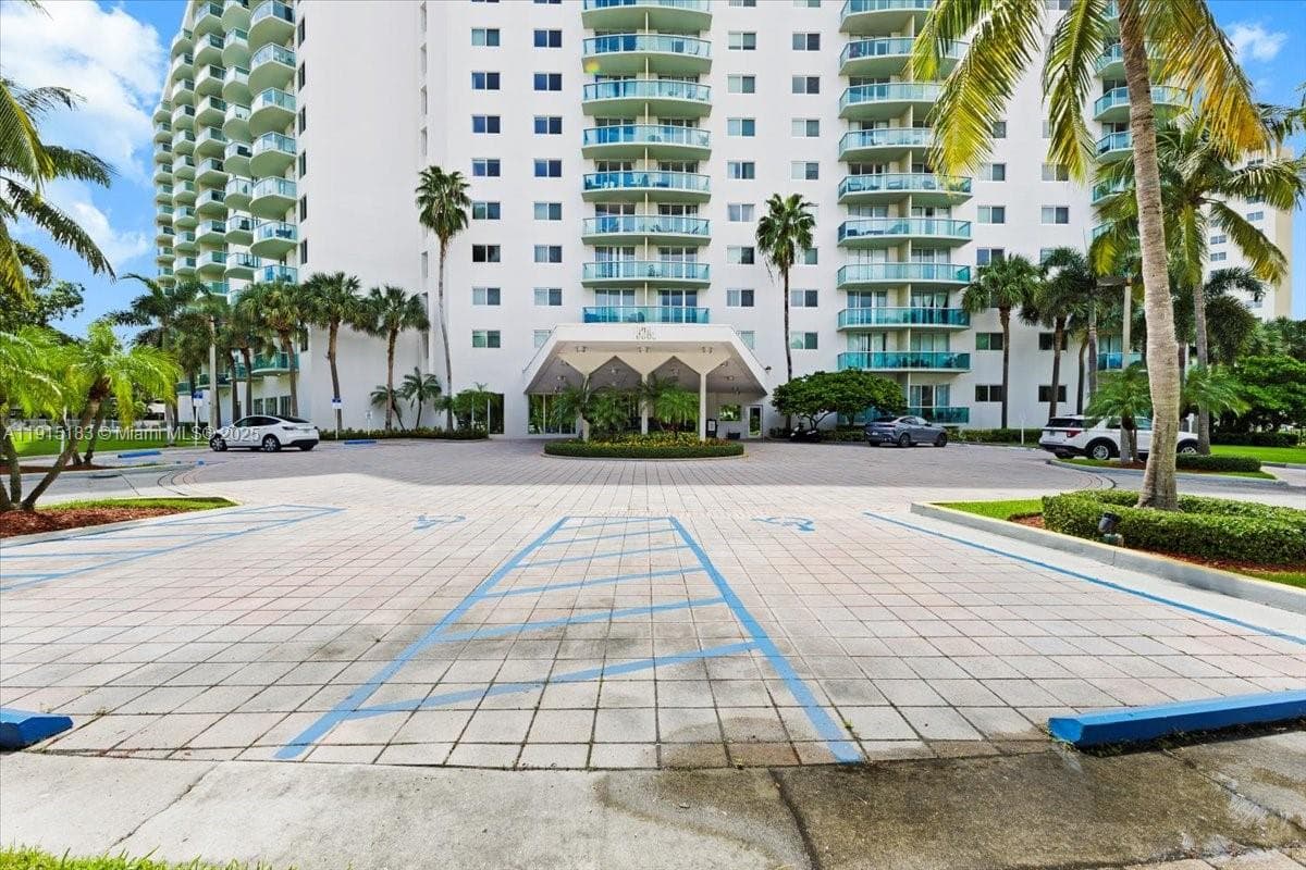 OCEANVIEW BUILDING B COND · #1602 in Sunny Isles Beach - Photo 33