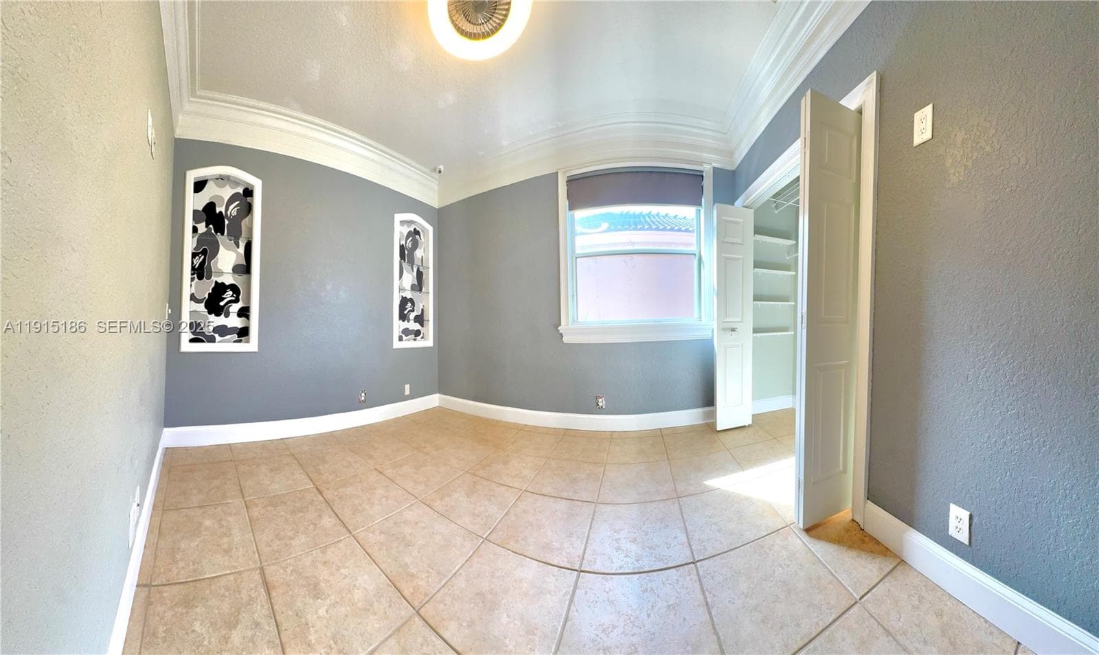 BEDROOM UPSTAIRS