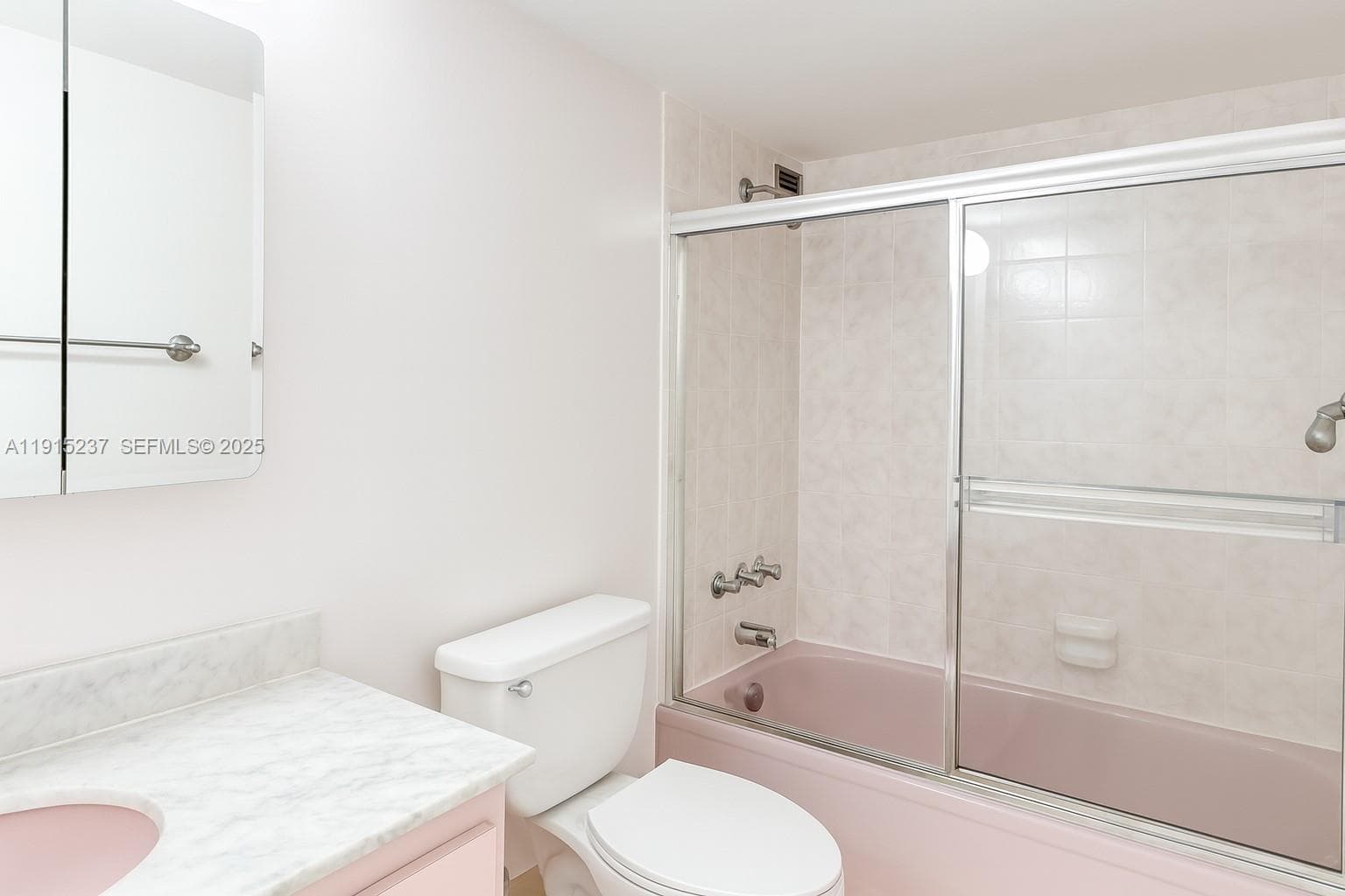 COMMODORE PLAZA CONDO · #717 in Aventura - Photo 12