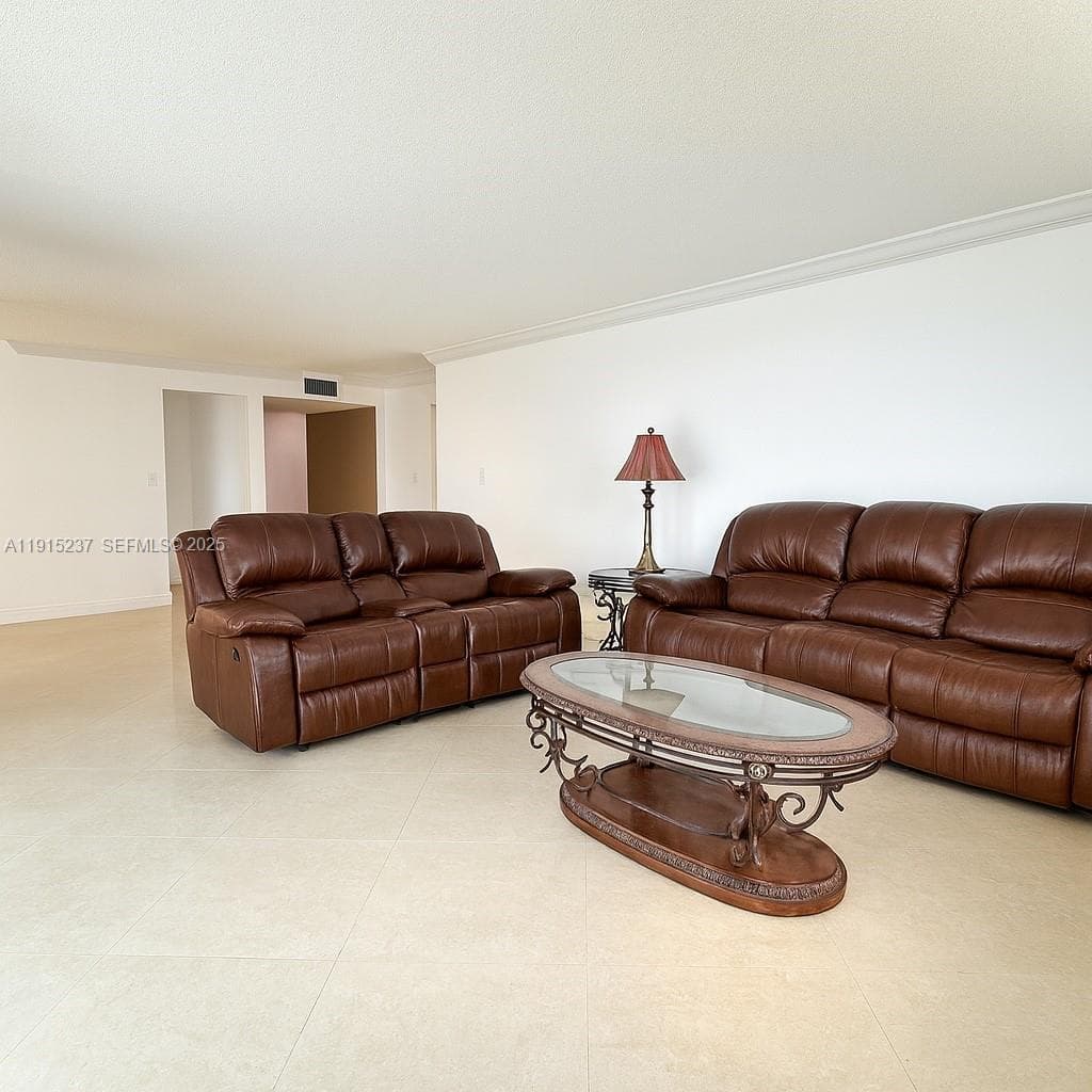COMMODORE PLAZA CONDO · #717 in Aventura - Photo 5