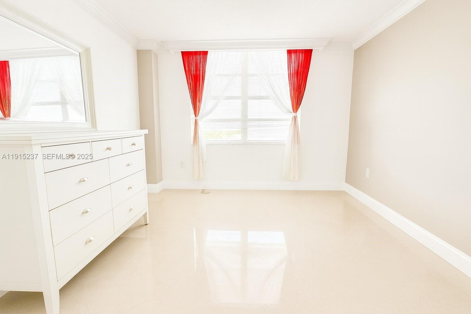 COMMODORE PLAZA CONDO · #717 in Aventura - Photo 14