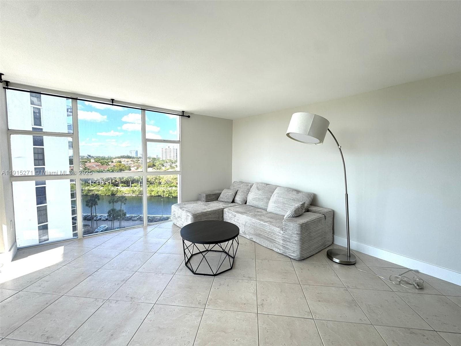 FLAMENCO CONDO TOWER I · #928 in Aventura - Photo 5