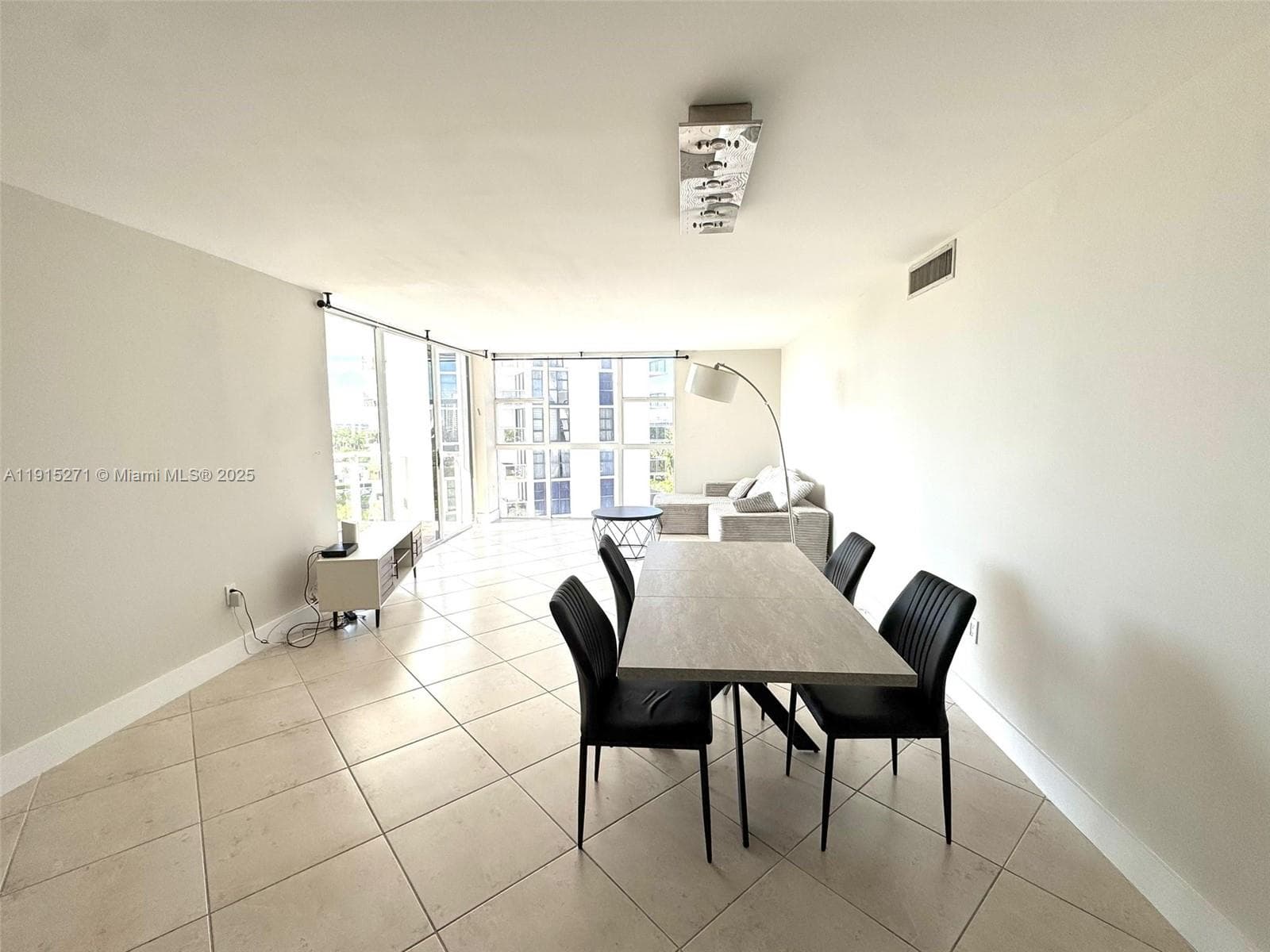 FLAMENCO CONDO TOWER I · #928 in Aventura - Photo 4