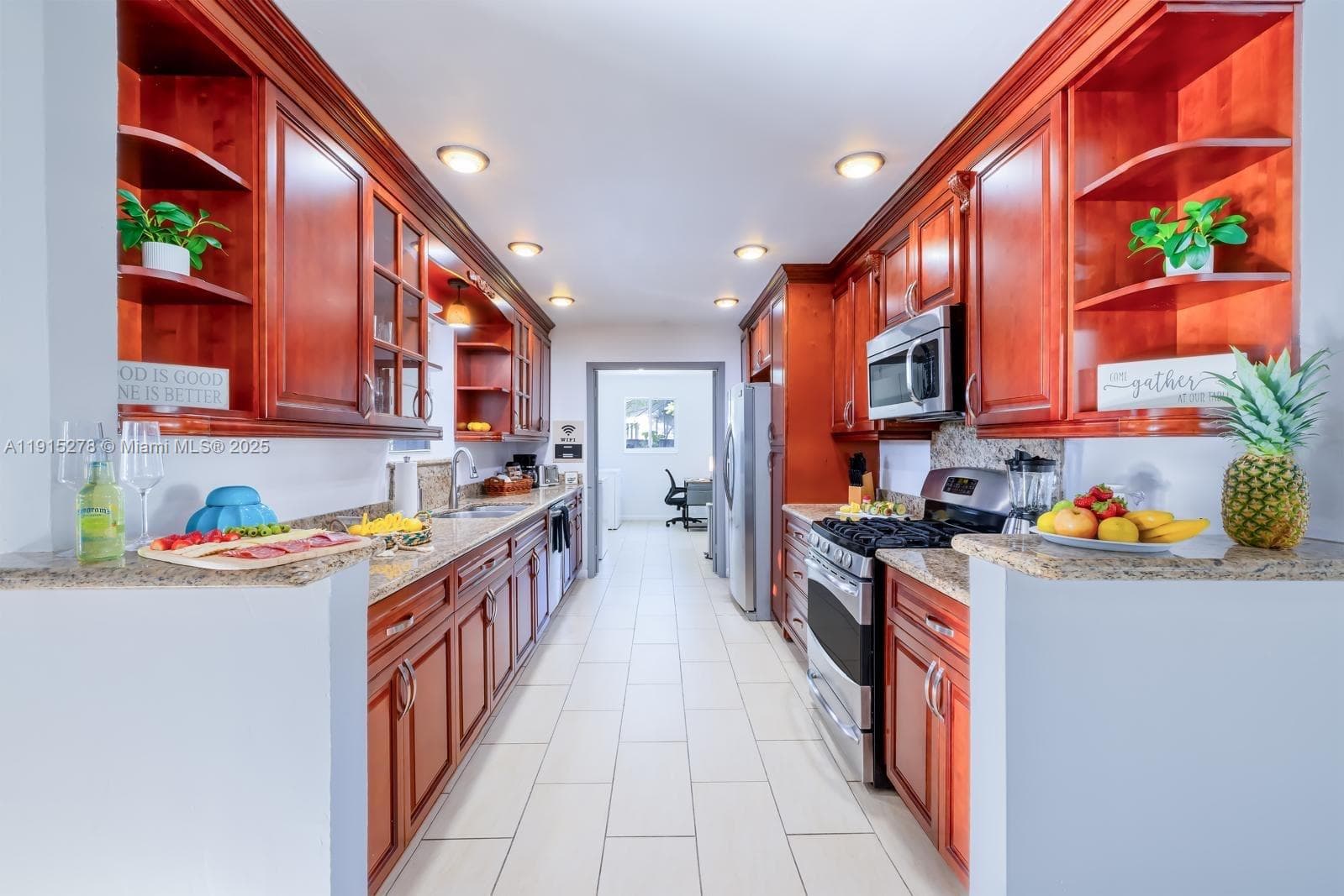 312 N Luna Ct #0 photo 16