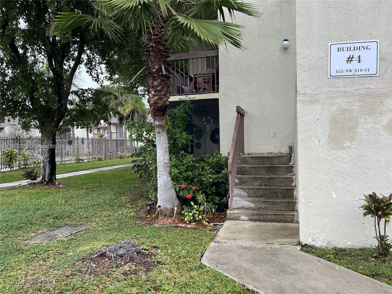 MCARTHUR PARK MISTY LAKE · #205 in Miami Gardens - Photo 3