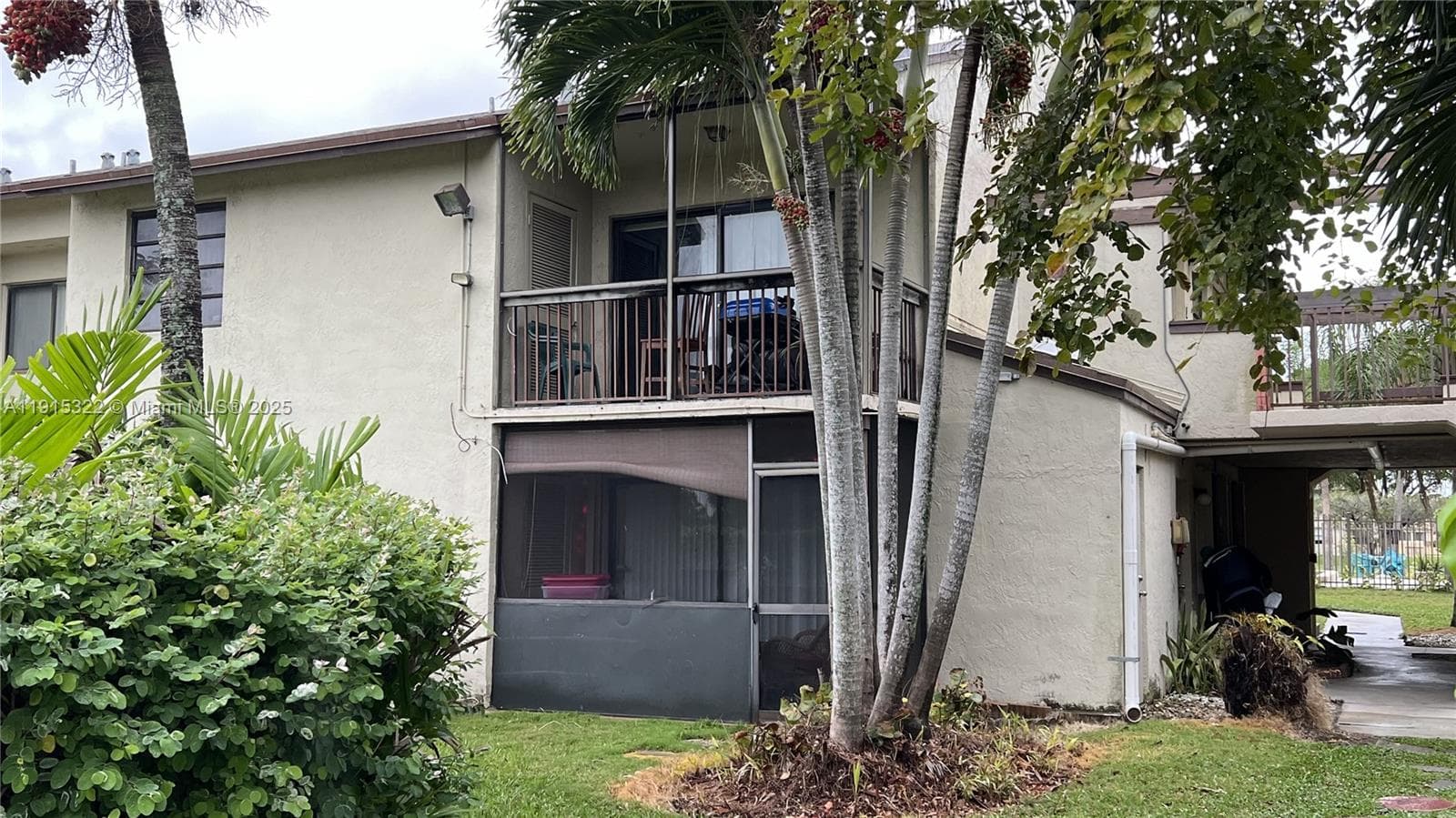 MCARTHUR PARK MISTY LAKE · #205 in Miami Gardens - Photo 4