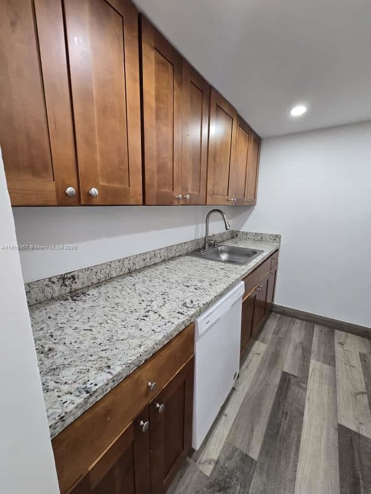 BAYVIEW GARDENS CONDO · #301 in Miami Beach - Photo 6