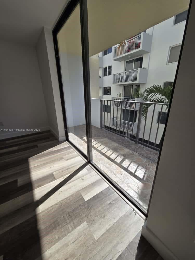 BAYVIEW GARDENS CONDO · #301 in Miami Beach - Photo 16
