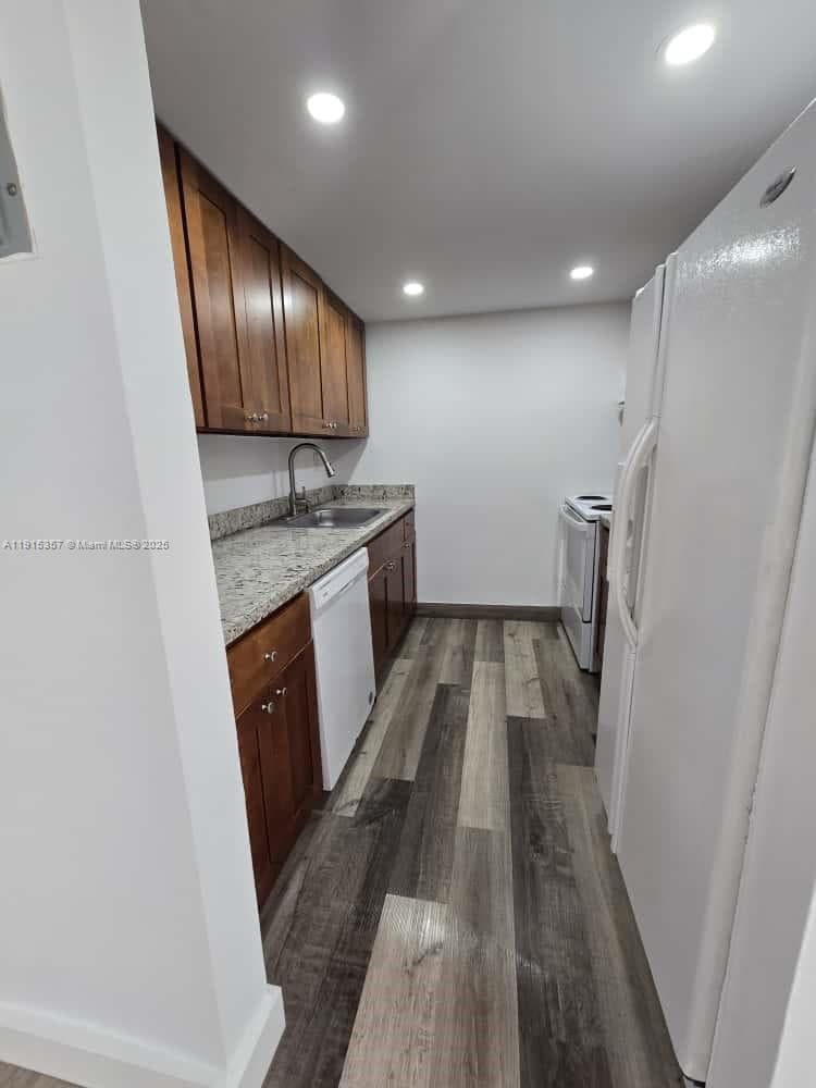 BAYVIEW GARDENS CONDO · #301 in Miami Beach - Photo 7