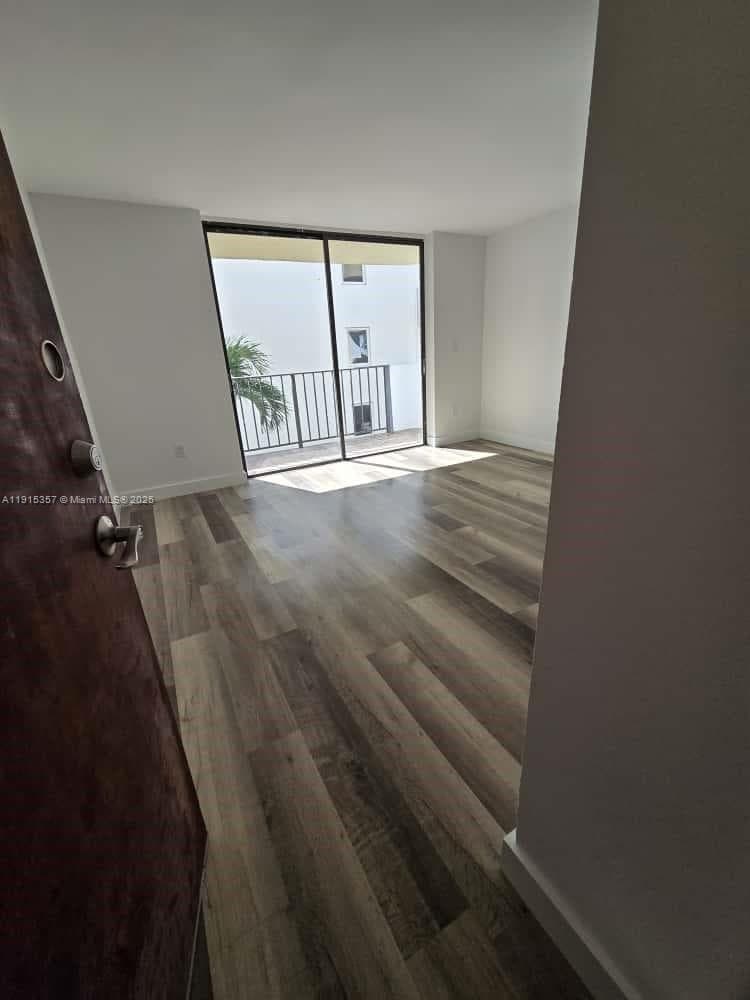 BAYVIEW GARDENS CONDO · #301 in Miami Beach - Photo 3