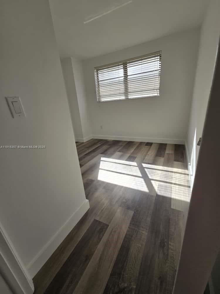 BAYVIEW GARDENS CONDO · #301 in Miami Beach - Photo 11