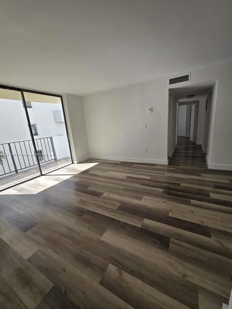 BAYVIEW GARDENS CONDO · #301 in Miami Beach - Photo 4