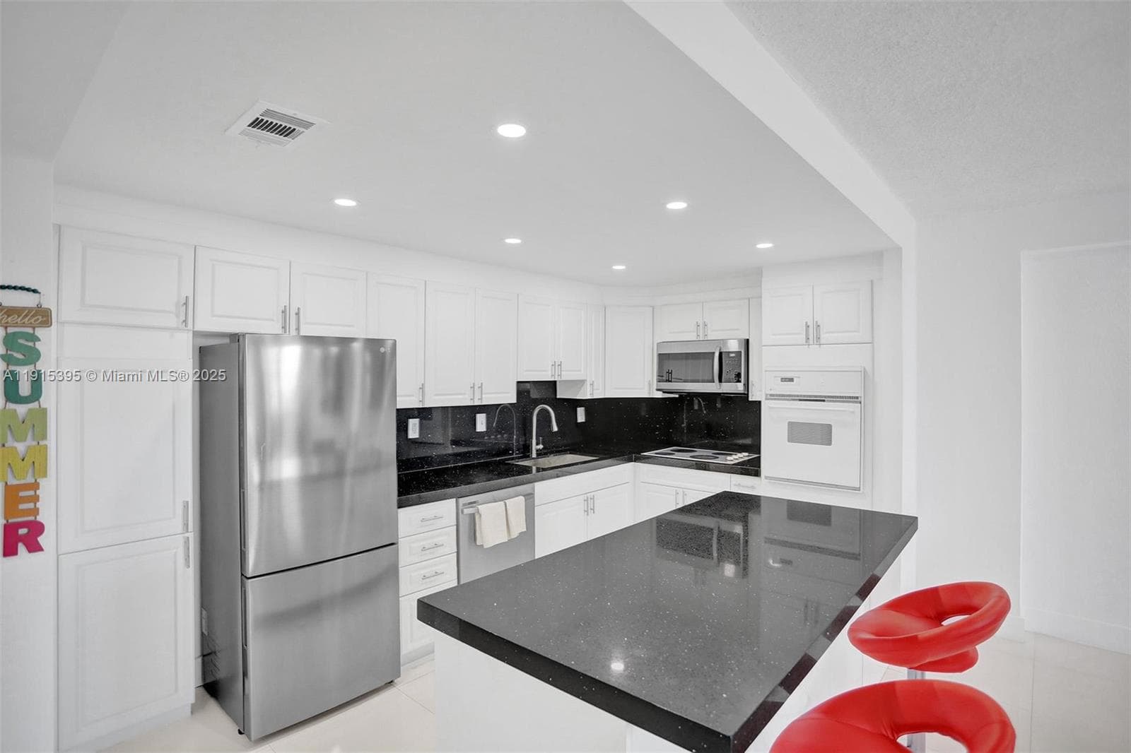 OCEANVIEW BUILDING A COND · #915 in Sunny Isles Beach - Photo 3