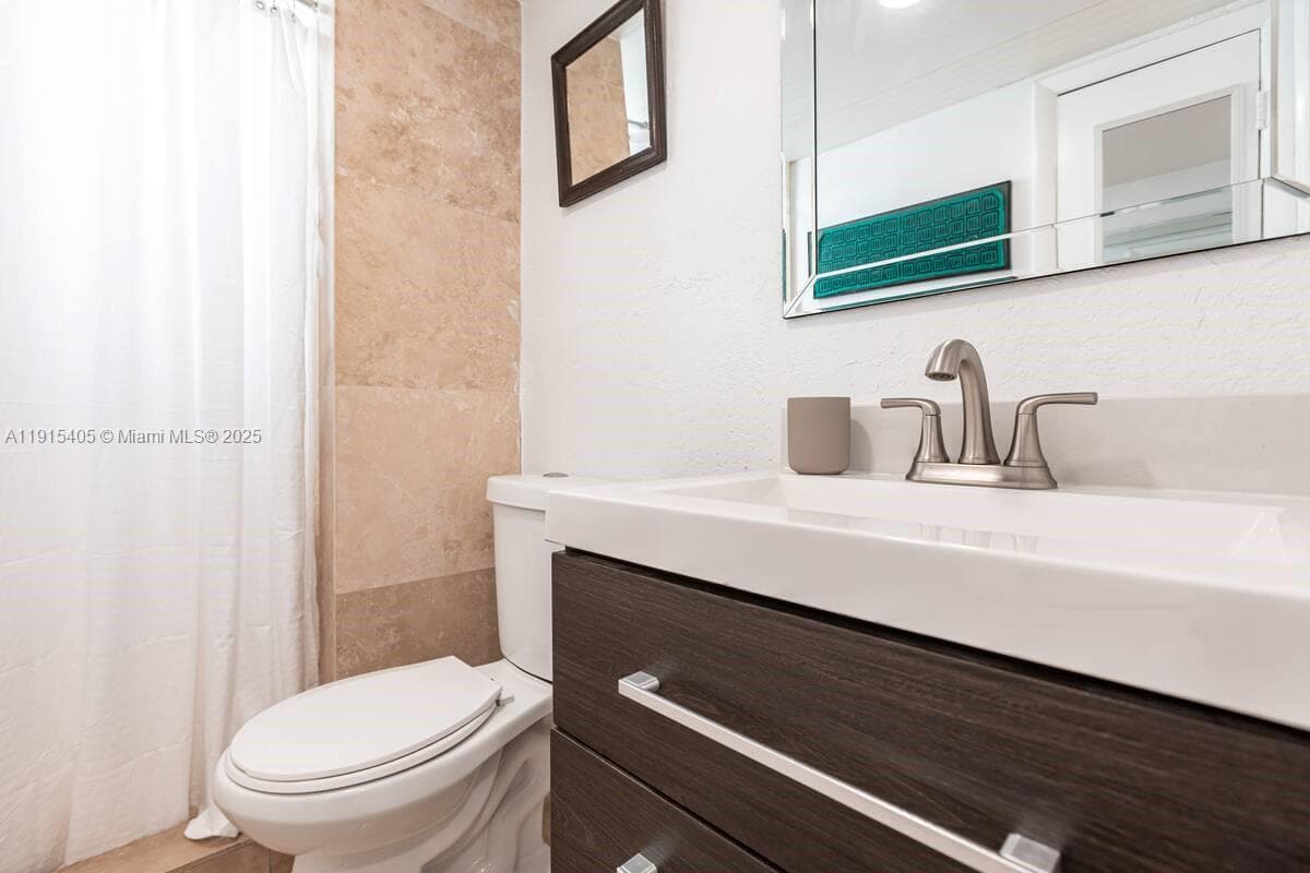 THE MERIDIAN CONDO · #605 in Miami Beach - Photo 11