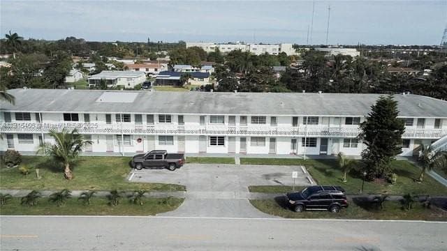 Gardens Andover Condo · #3 in Miami Gardens - Photo 1