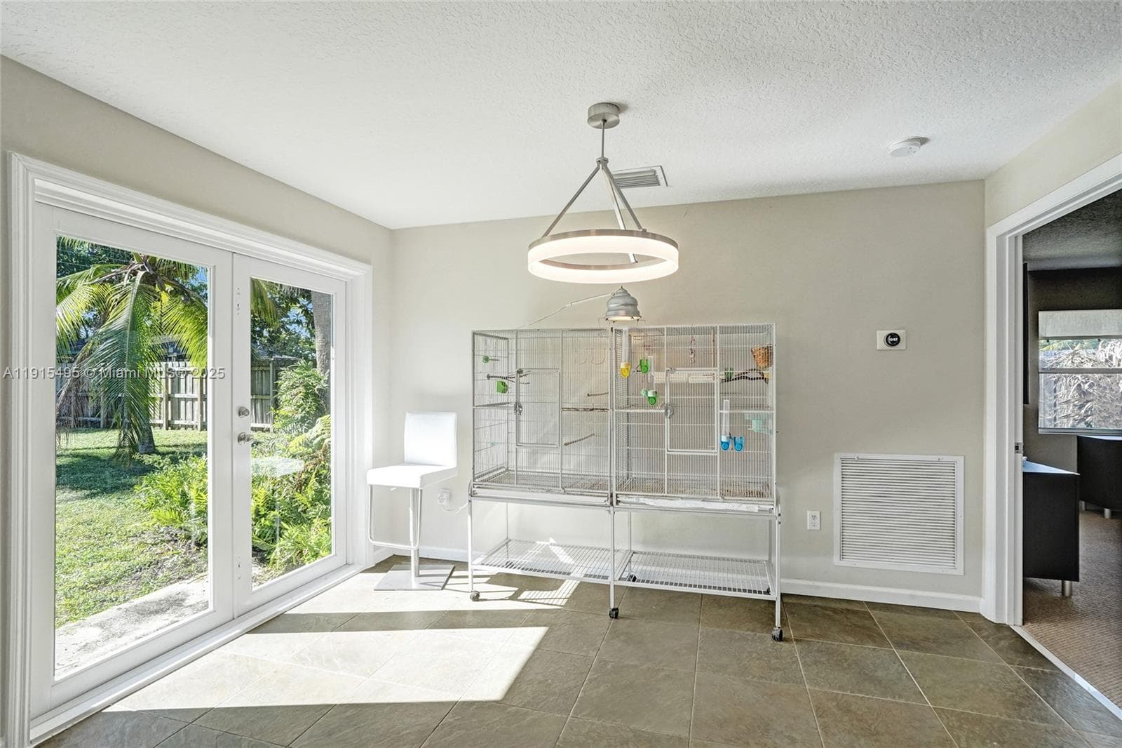 3350 Berkeley Blvd photo 18