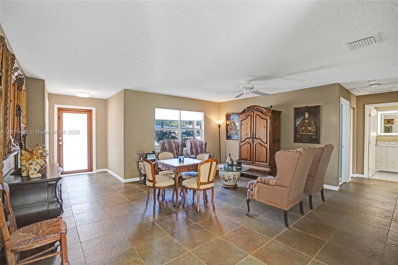 3350 Berkeley Blvd photo 8