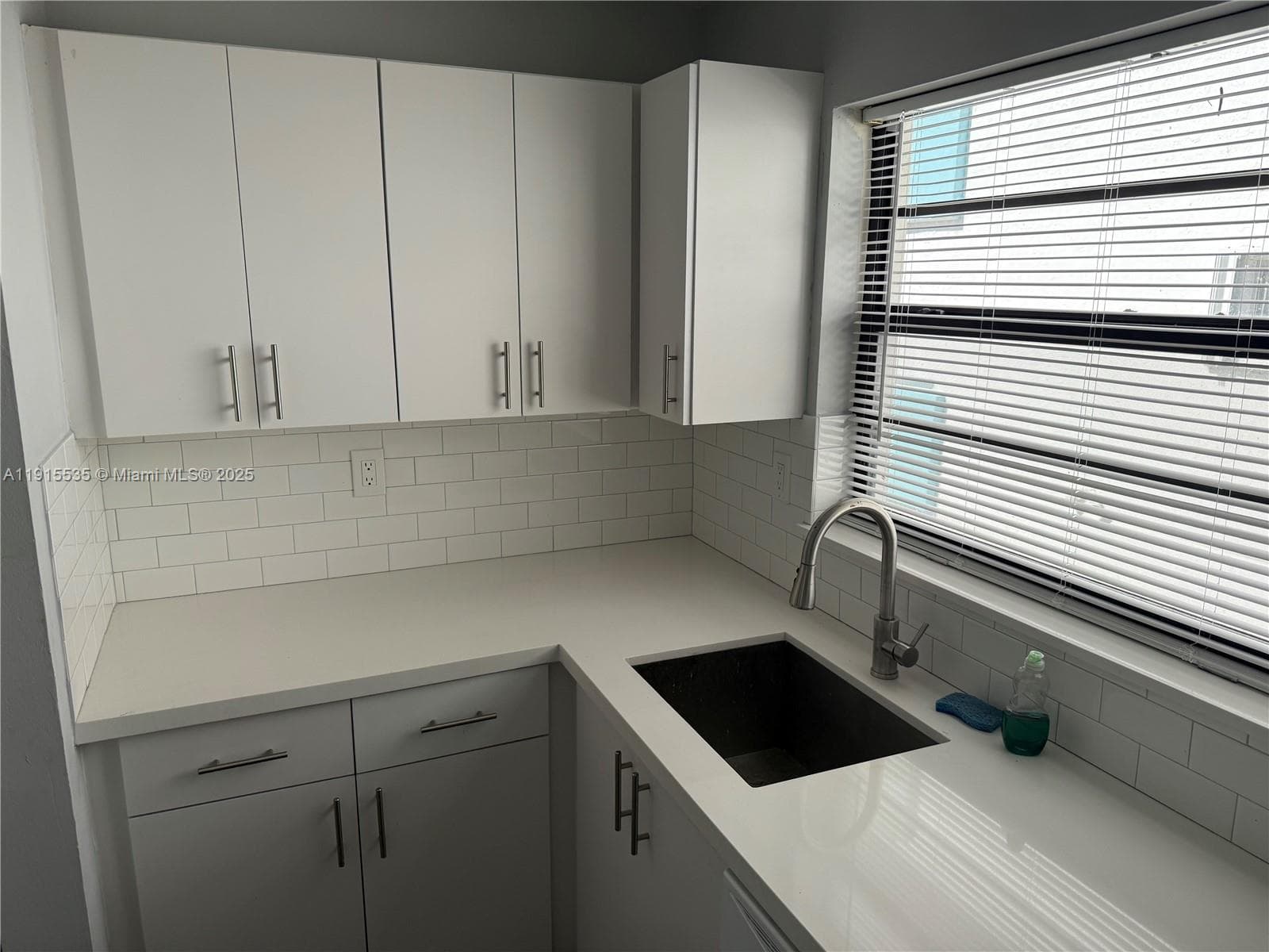 MAPIA CONDO · #5 in Miami Beach - Photo 17
