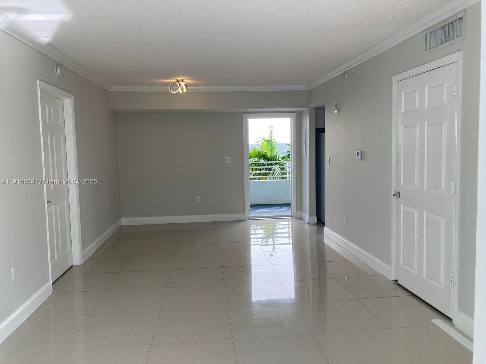 ROND POINT CONDO · #303 in Miami Beach - Photo 23