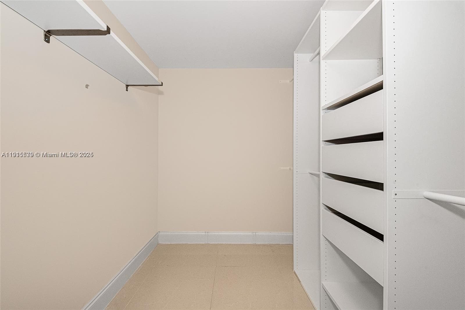 ROND POINT CONDO · #303 in Miami Beach - Photo 15