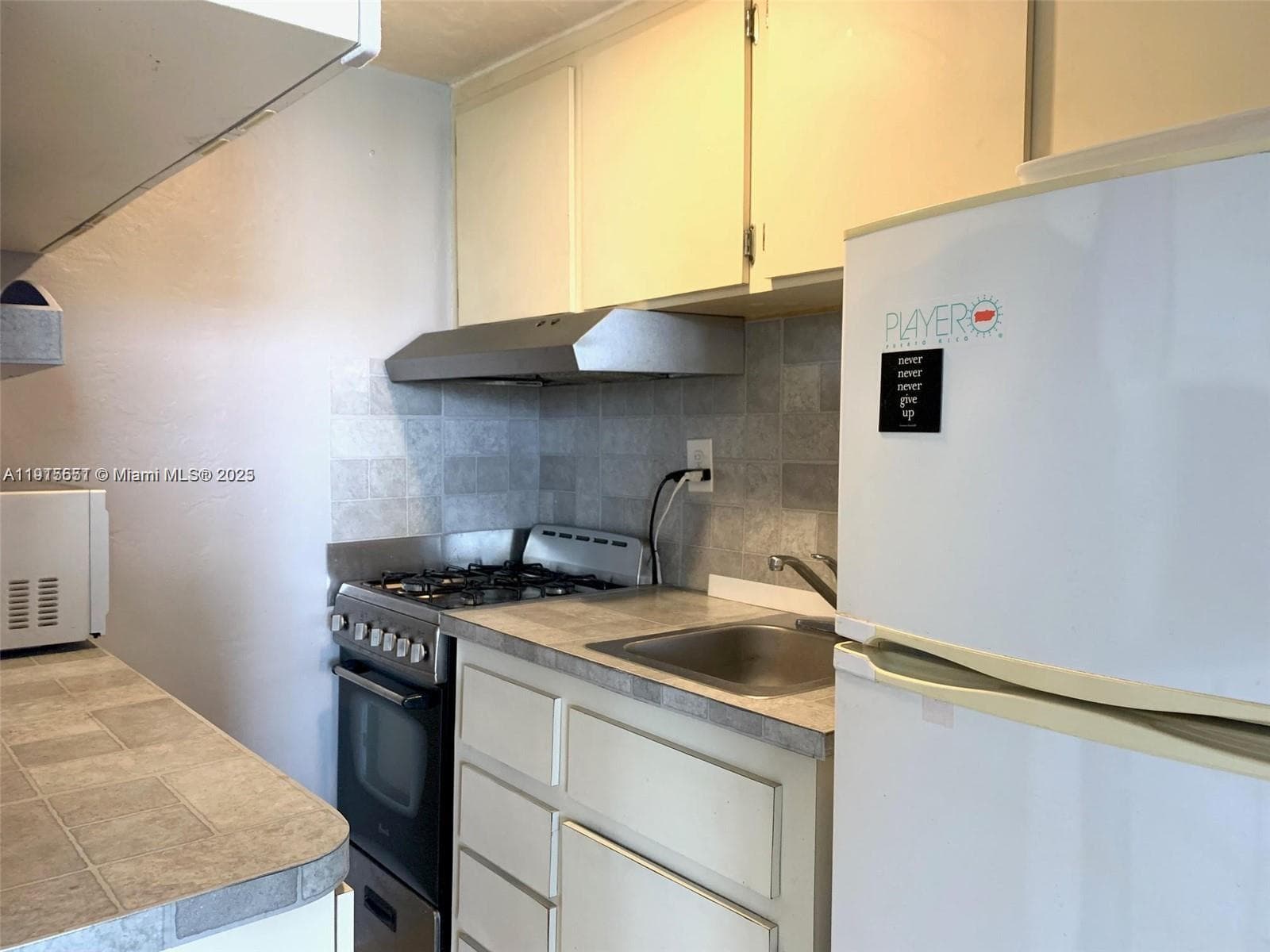 AMD PL OF 2ND OCEAN FRONT · #314 in Miami Beach - Photo 8