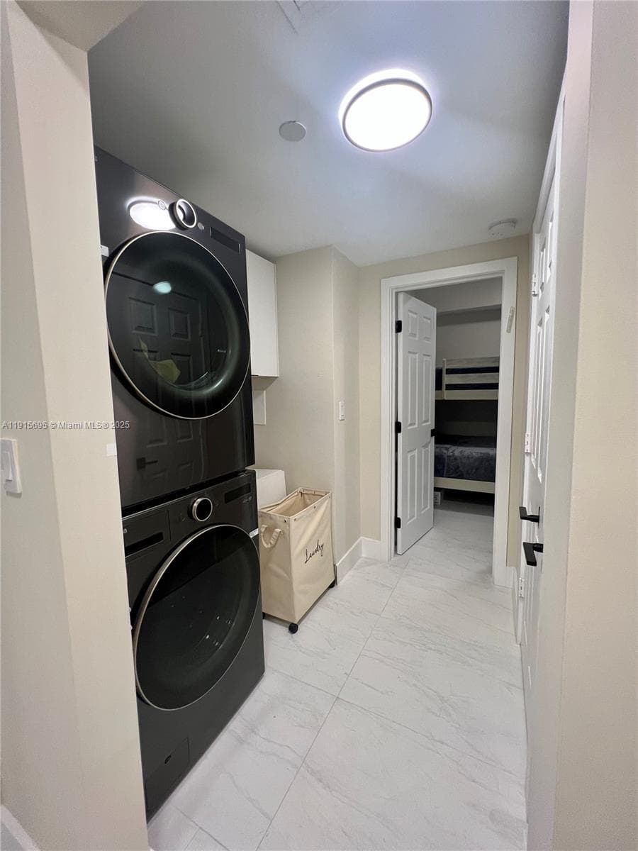 Mediterranean Village · #B308 in Aventura - Photo 20