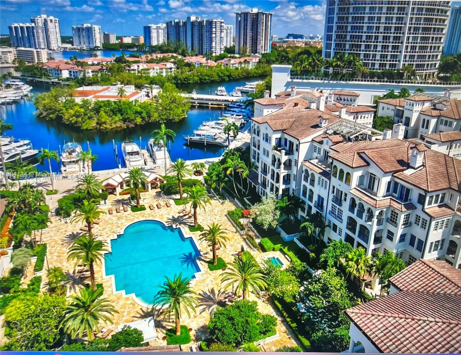 Mediterranean Village · #B308 in Aventura - Photo 33