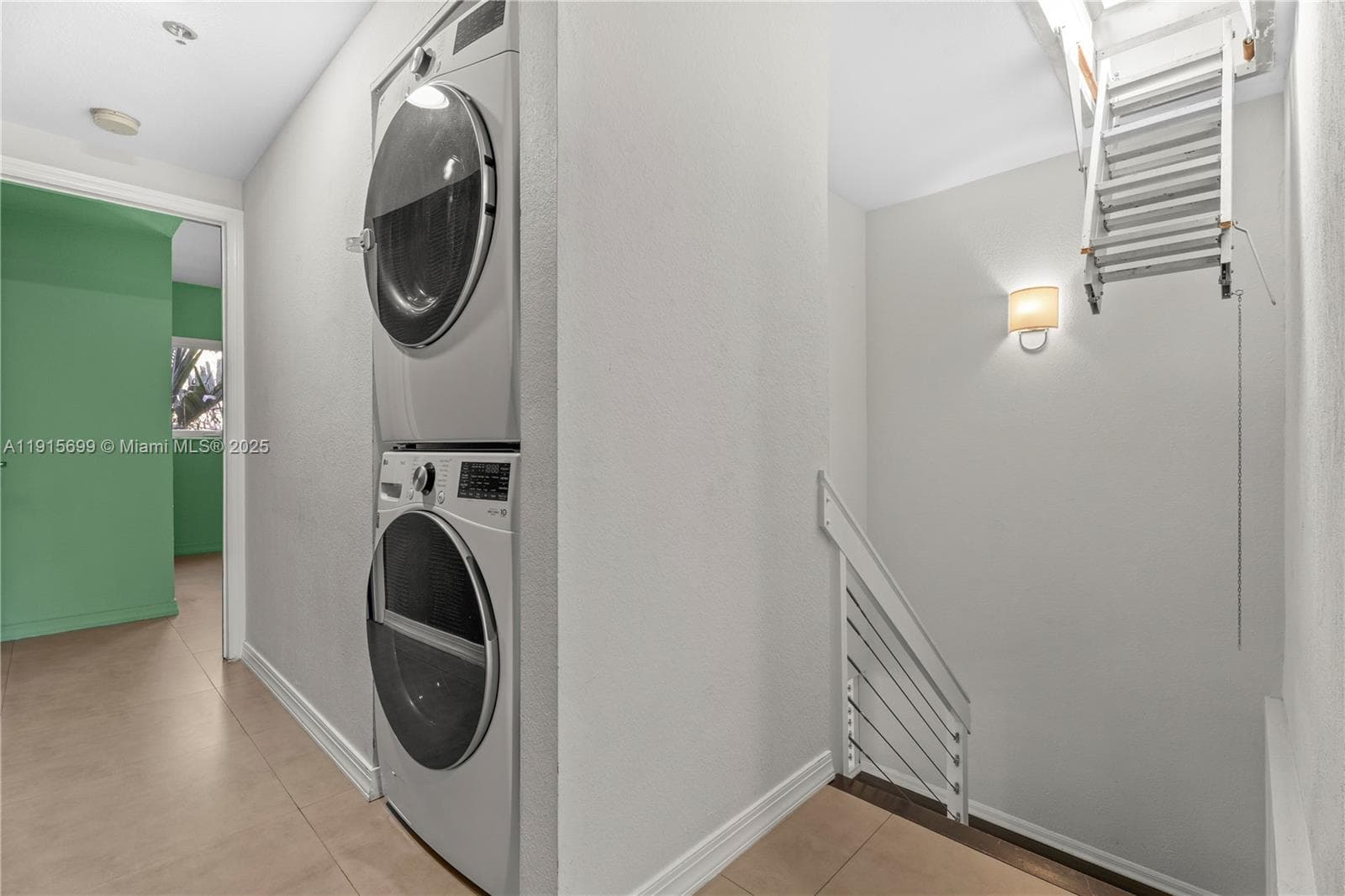 1853 Jefferson Ave #6 photo 15