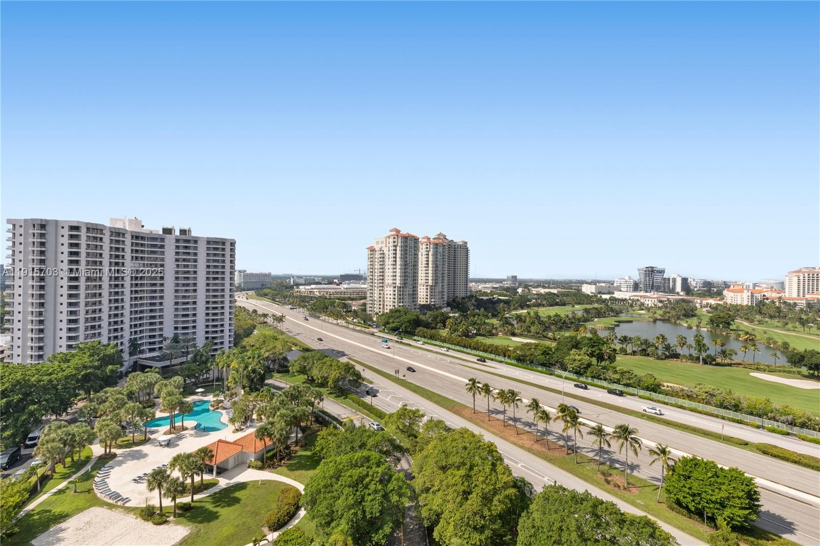 Parc Central Aventura Eas · #1603 in Aventura - Photo 25
