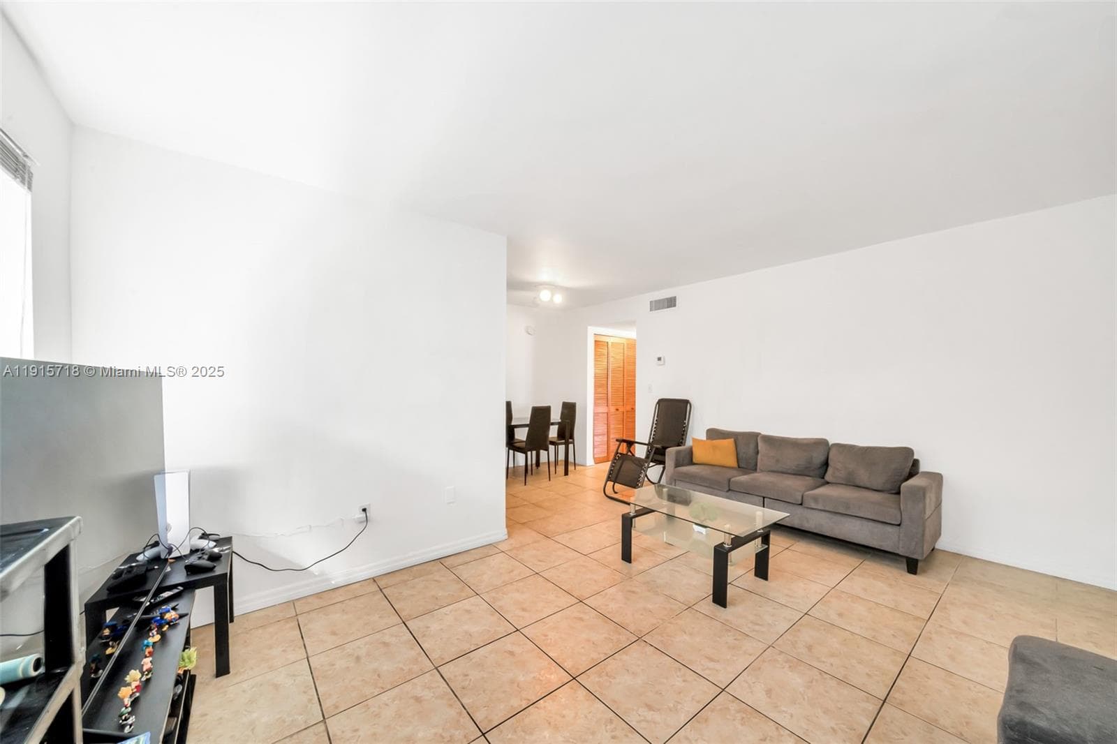 PENN PLAZA CONDO · #203 in Miami Beach - Photo 3