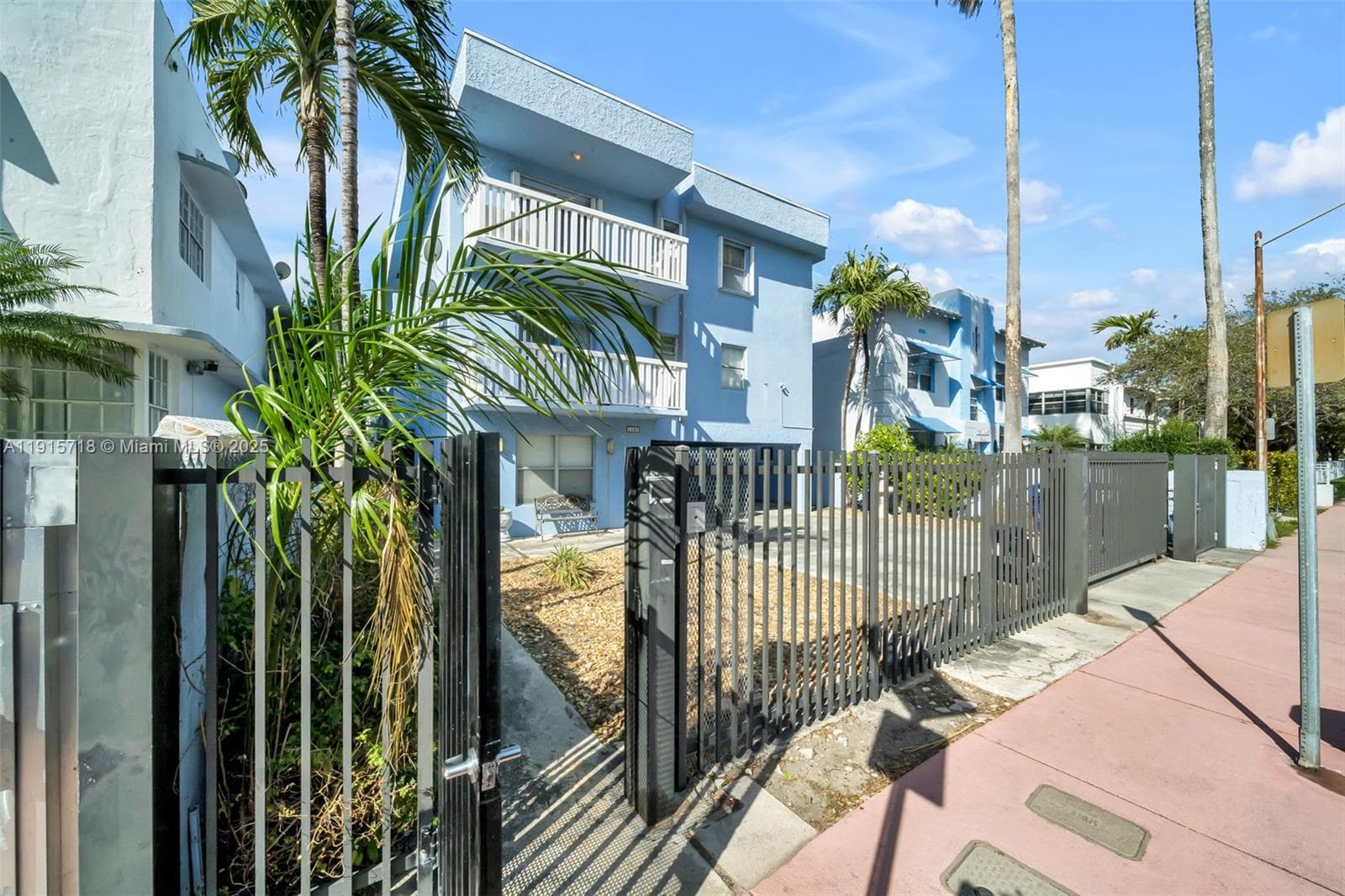 PENN PLAZA CONDO · #203 in Miami Beach - Photo 1