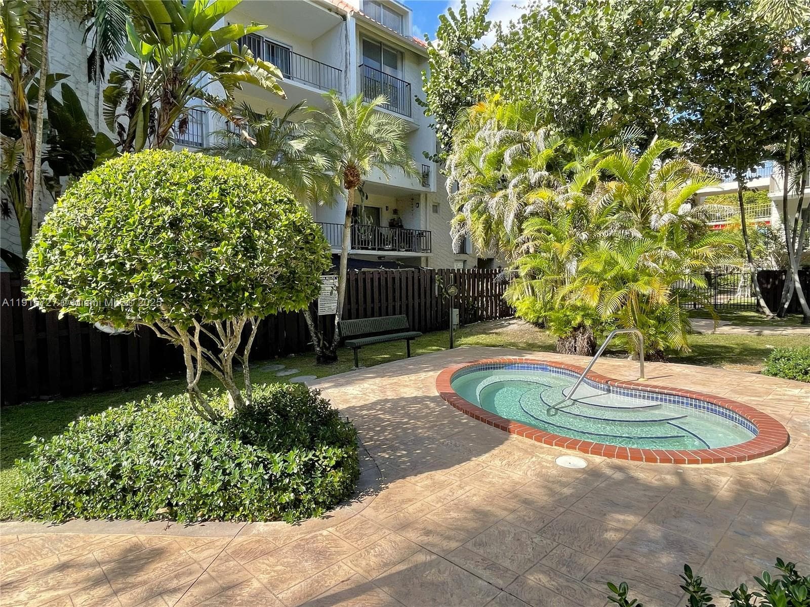 Dadeland Grove · #F408 in Pinecrest - Photo 26