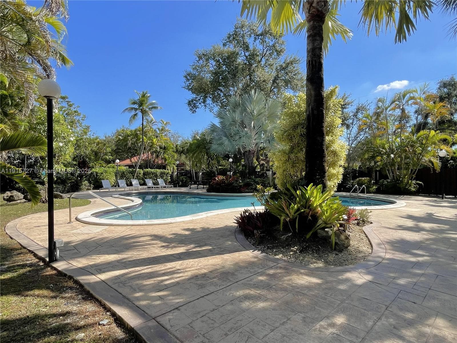 Dadeland Grove · #F408 in Pinecrest - Photo 22