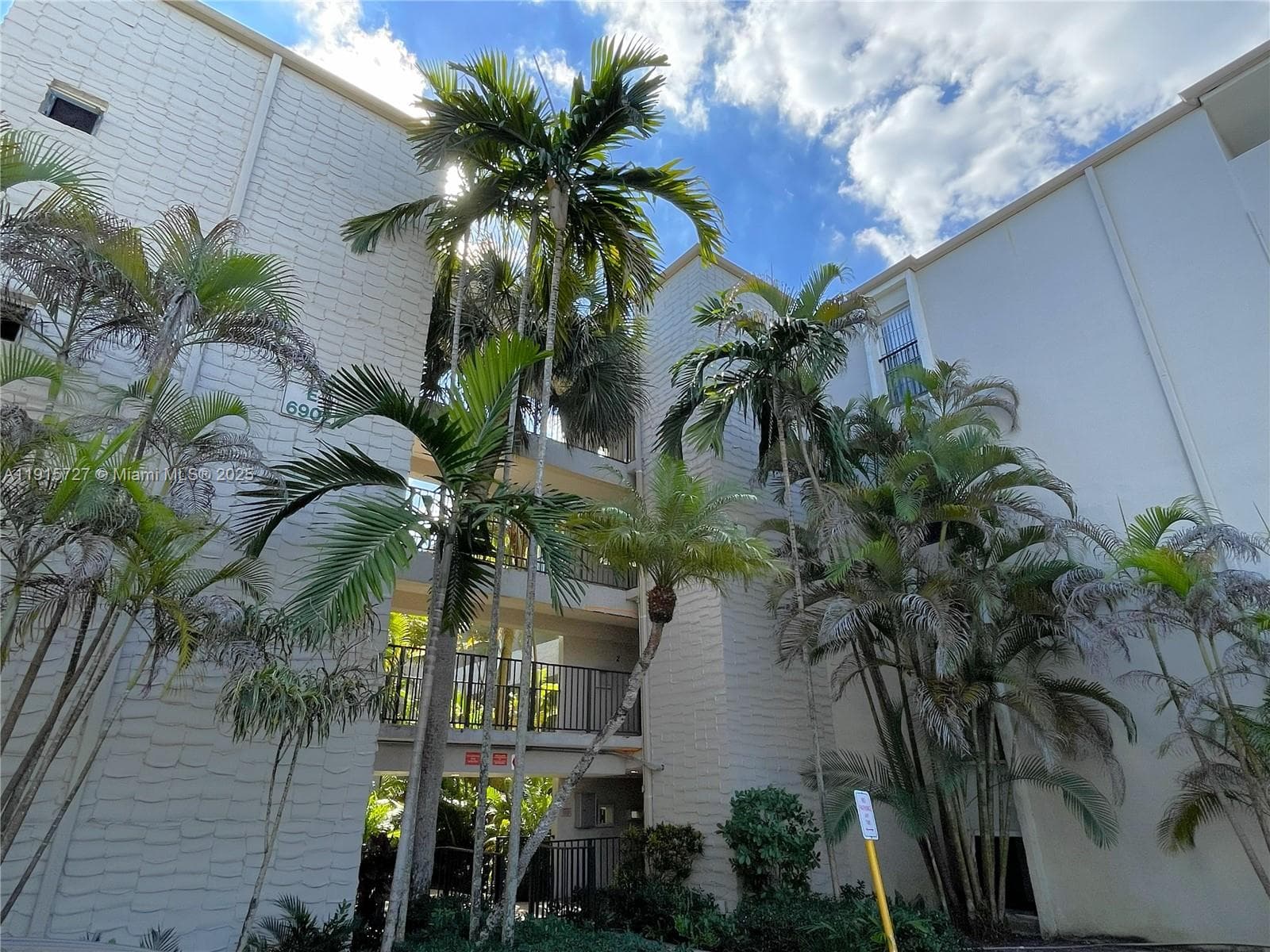 Dadeland Grove · #F408 in Pinecrest - Photo 31