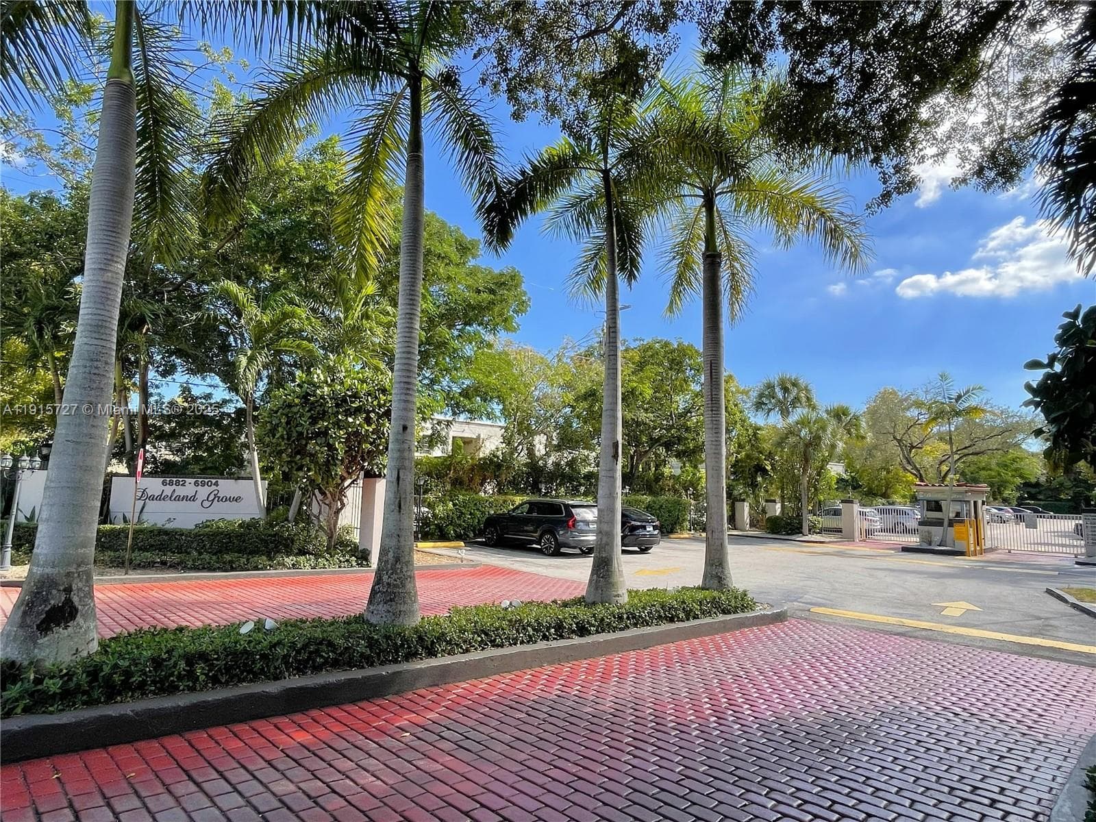 Dadeland Grove · #F408 in Pinecrest - Photo 29