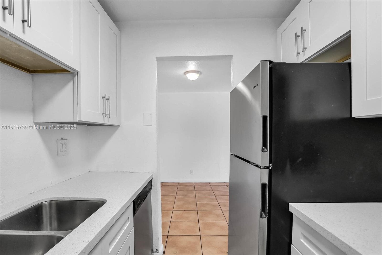 LAKESIDE CONDO AT LAUDERD · #204 in Lauderdale Lakes - Photo 6