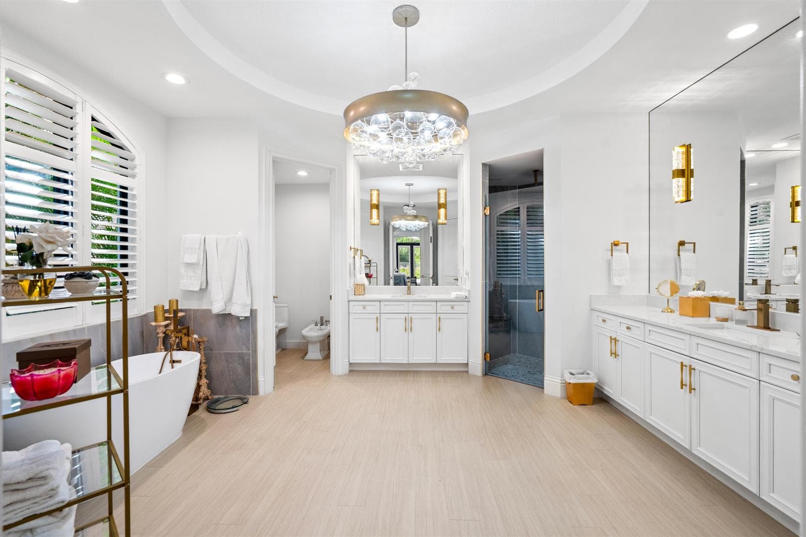 PRIMARY_BATHROOM_DT