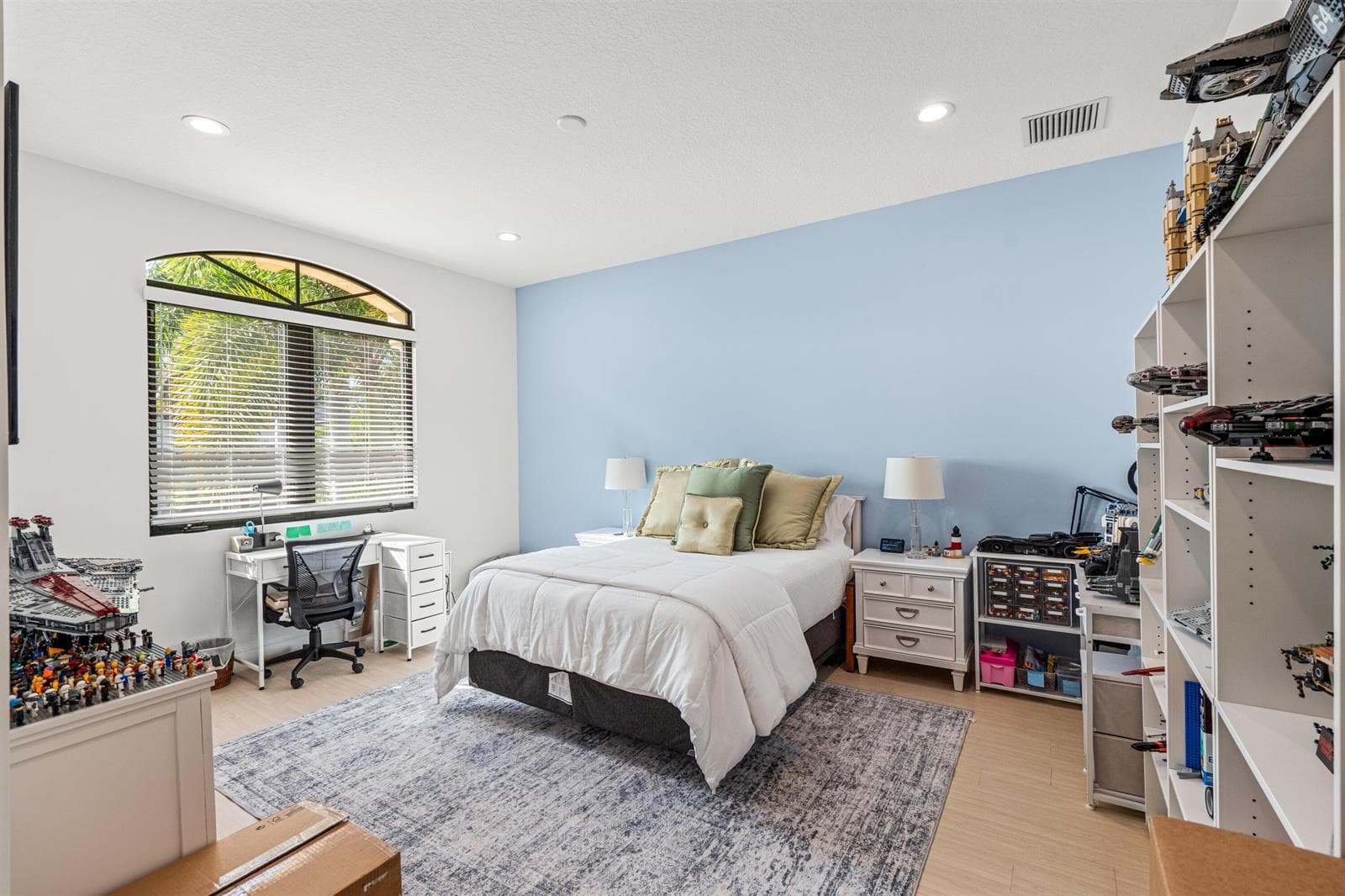 BEDROOM_4_DT
