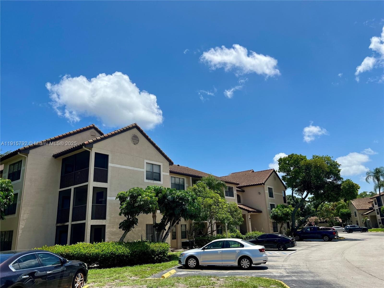 PALM AIRE GARDENS · #16 in Pompano Beach - Photo 10