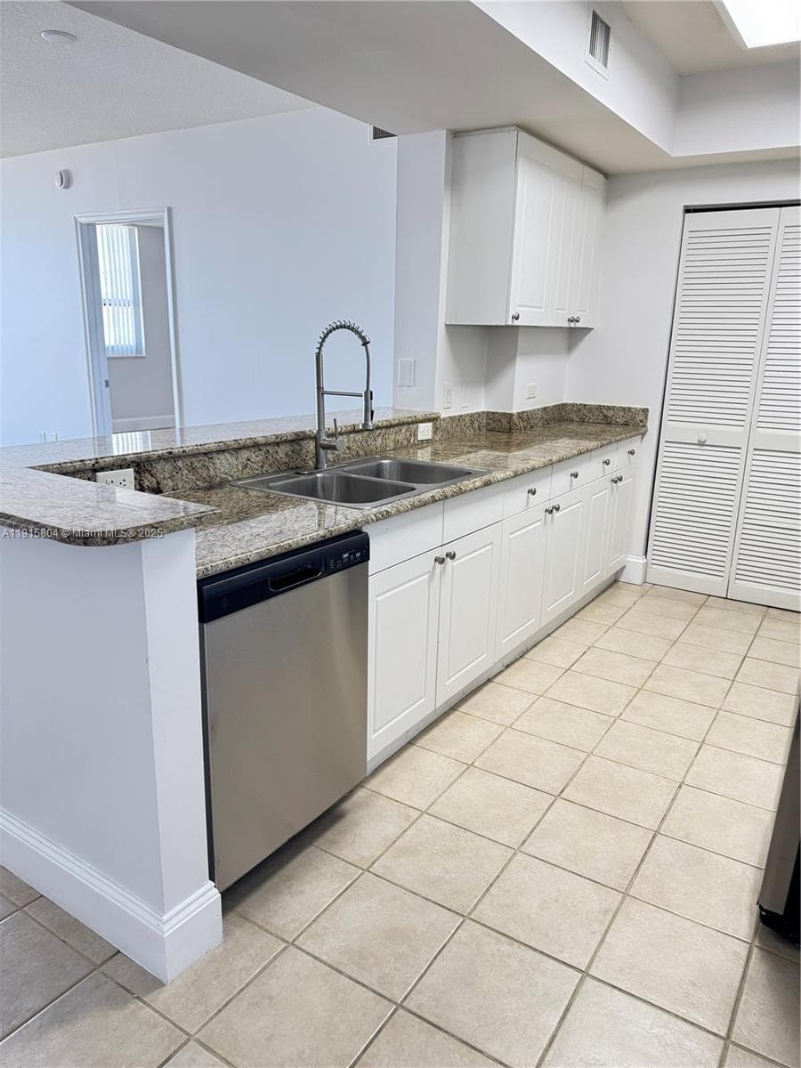 TURNBERRY ON THE GREEN · #2310 in Aventura - Photo 13