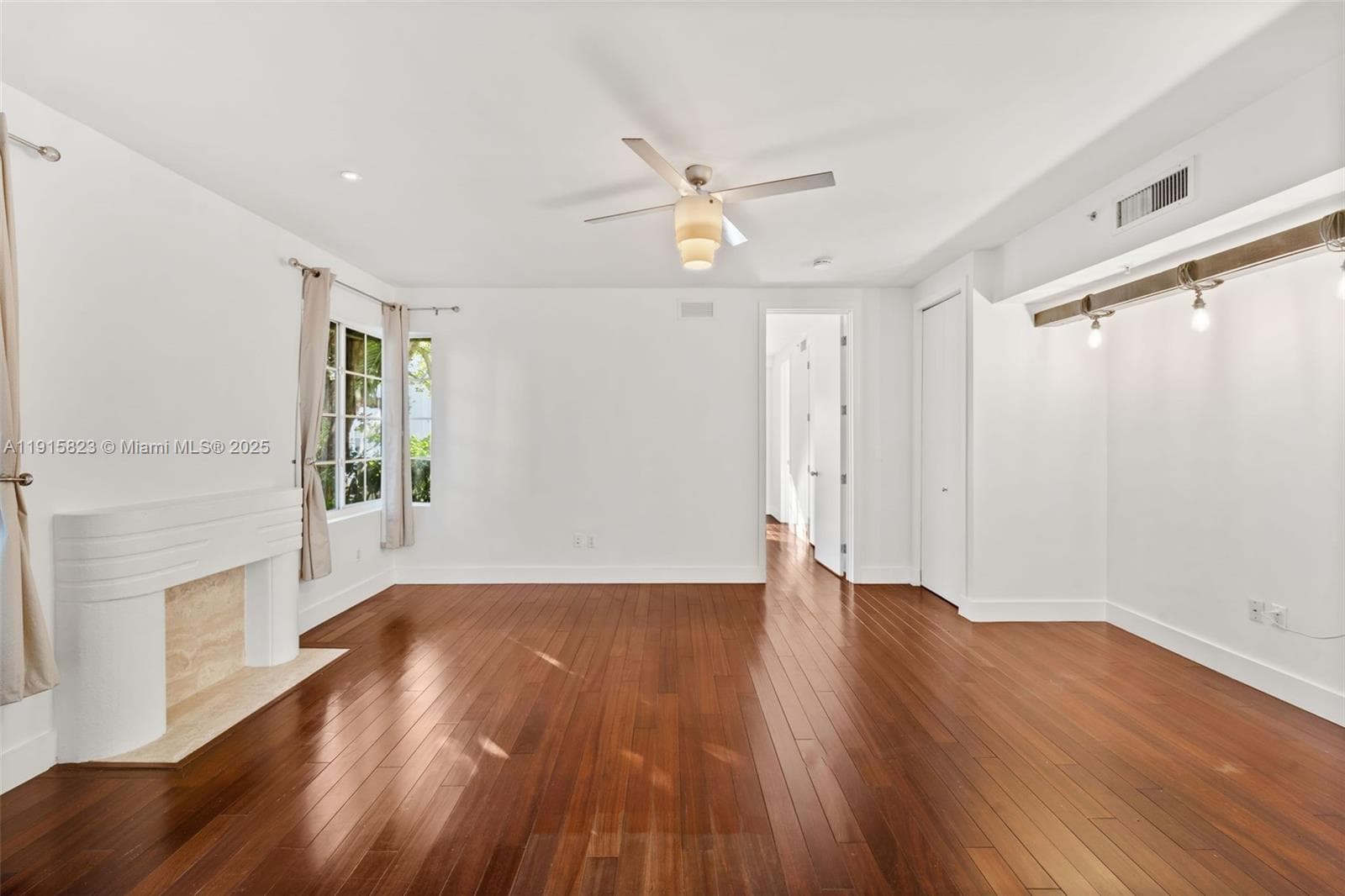 VILLA LUCCA CONDO · #1C in Miami Beach - Photo 2