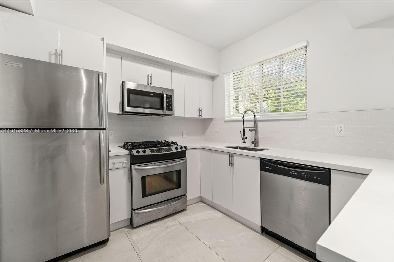 VILLA LUCCA CONDO · #1C in Miami Beach - Photo 13