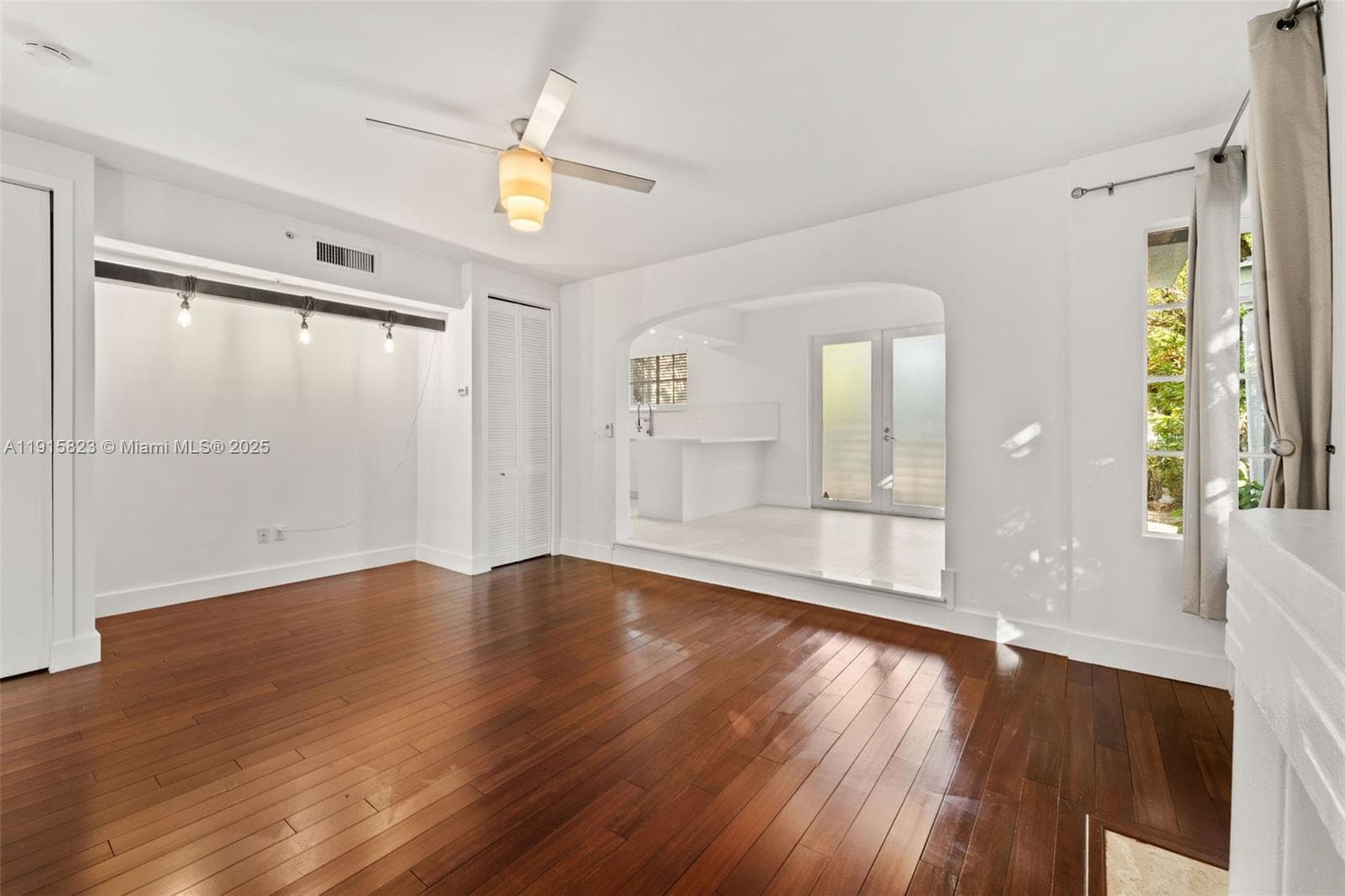 VILLA LUCCA CONDO · #1C in Miami Beach - Photo 16