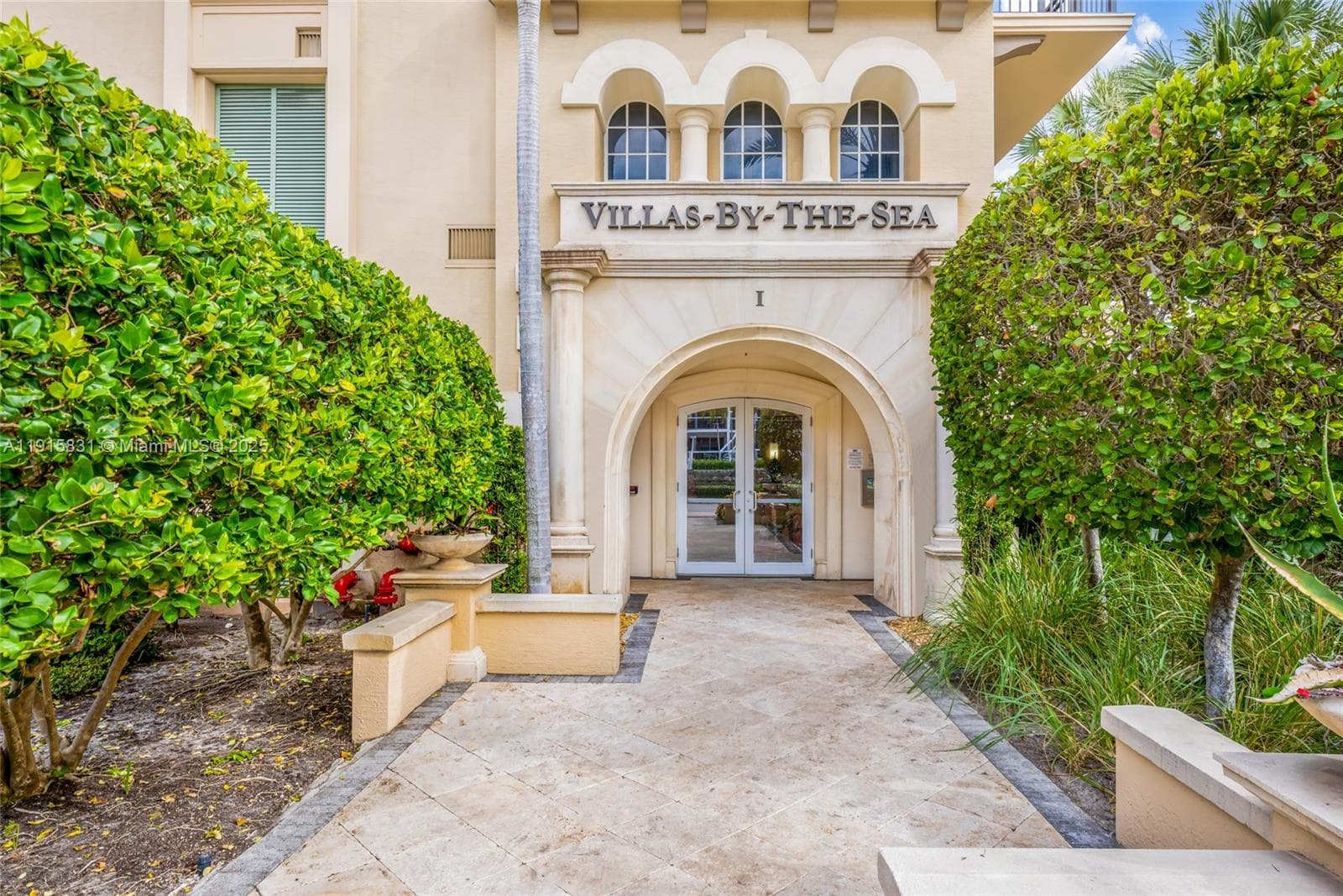 VILLAS BY THE SEA 3 CONDO · #3302 in Lauderdale By The Sea - Photo 33