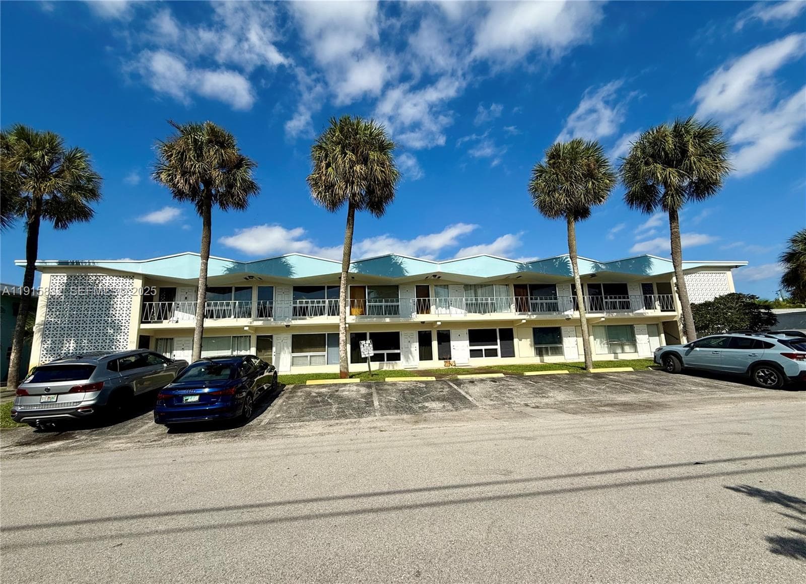 WILTON EAST CONDO · #11 in Wilton Manors - Photo 1